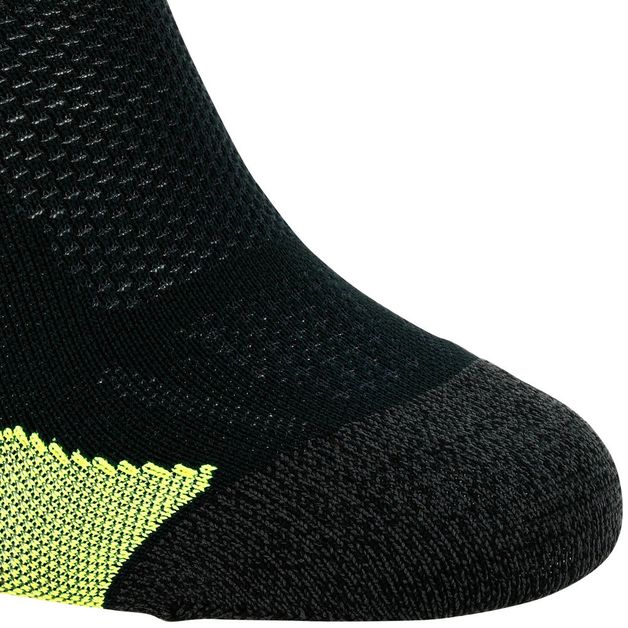 meia-de-corrida-kiprun-thin-invisible-ka3