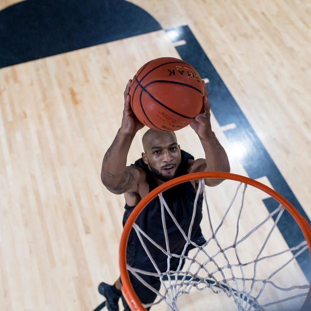 Bola de basquete Tarmak resistênte a furo - Inovação Exclusiva Decathlon 