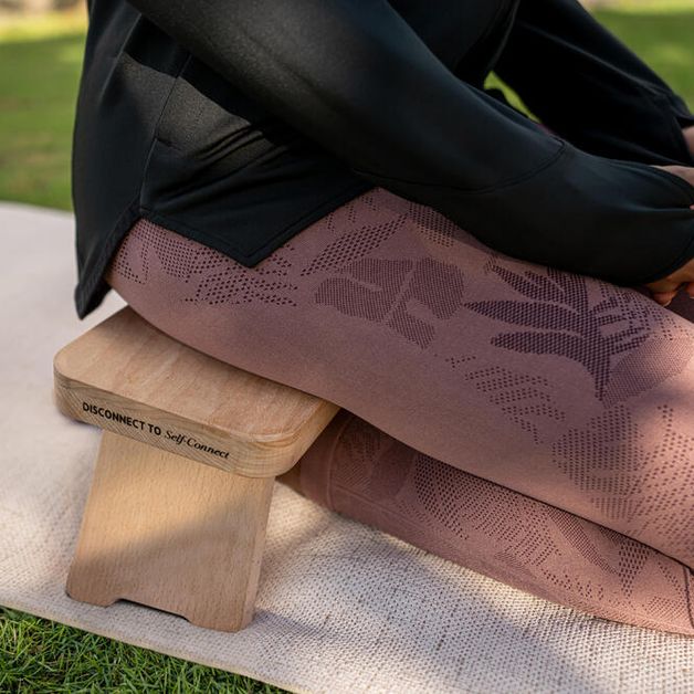 Yoga-meditation-wood-bench-no-size