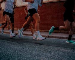 Do básico ao performance: Tênis feminino e masculino até 50%OFF