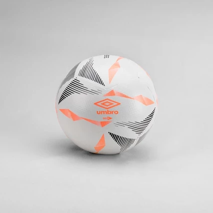 Decathlon | Bola De Futsal Umbro Pro 5