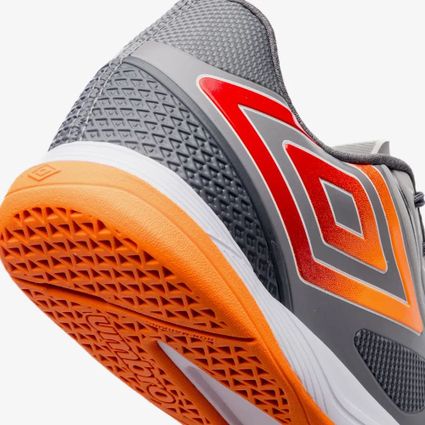 Decathlon | Tenis de Futsal Umbro Pro 5 Bump Club - Cinza 886