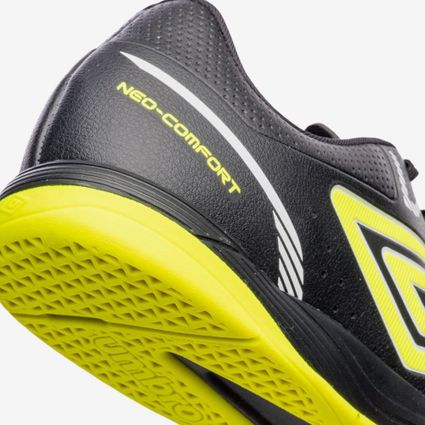 Decathlon | Tênis de Futsal Umbro Neo Comfort - Preto