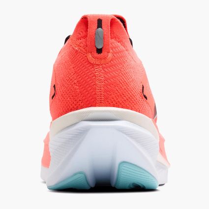 Decathlon | Tênis Masculino de Corrida Hyperion Max 3 Brooks Coral