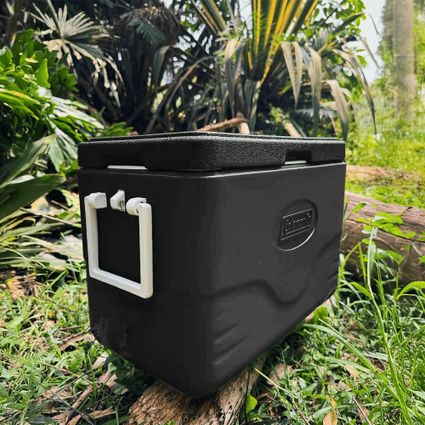 Decathlon | Caixa Térmica 26,5L Personal All Black Coleman