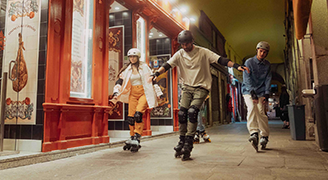 Me divirto no parque e me movimento pela cidade! Patins e Patinetes