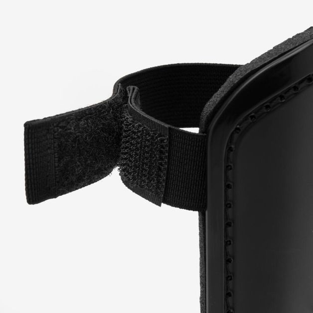 Shinguards f100 jr black, s Preta P