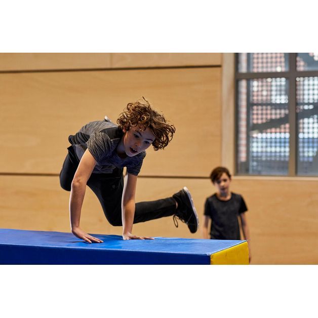 T-Shirt-GINASTICA-INFANTIL-500-Algodao-Respirante-Rapaz-Cinza-Escuro-Mesclado